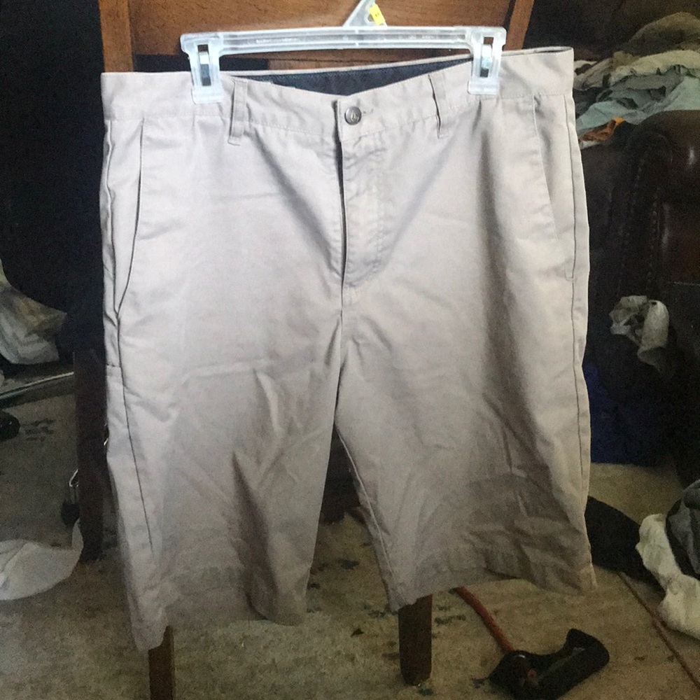 Volcom shorts